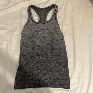 Lululemon swiftley tech tank top Size 2